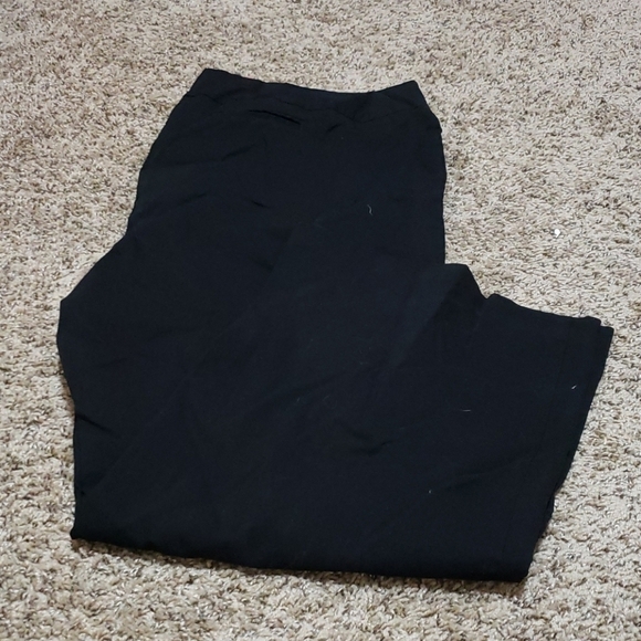 Like new solid black torrid pants. 28r - Picture 1 of 2